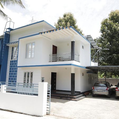 Le Sancta Homestay Maraiyūr Kültér fotó
