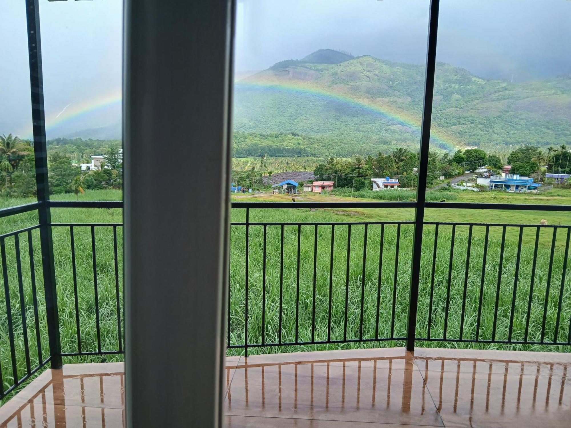 Le Sancta Homestay Maraiyūr Kültér fotó